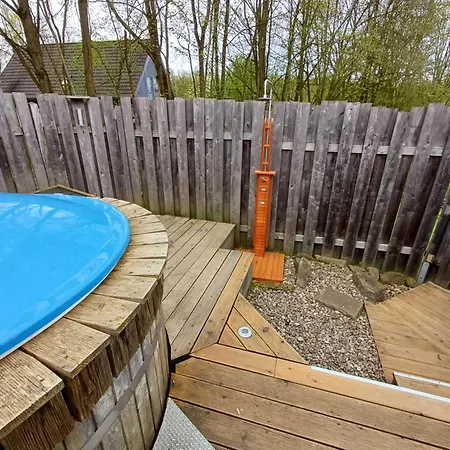 30 Am Silbersee Mit Badezuber Holiday home Frielendorf